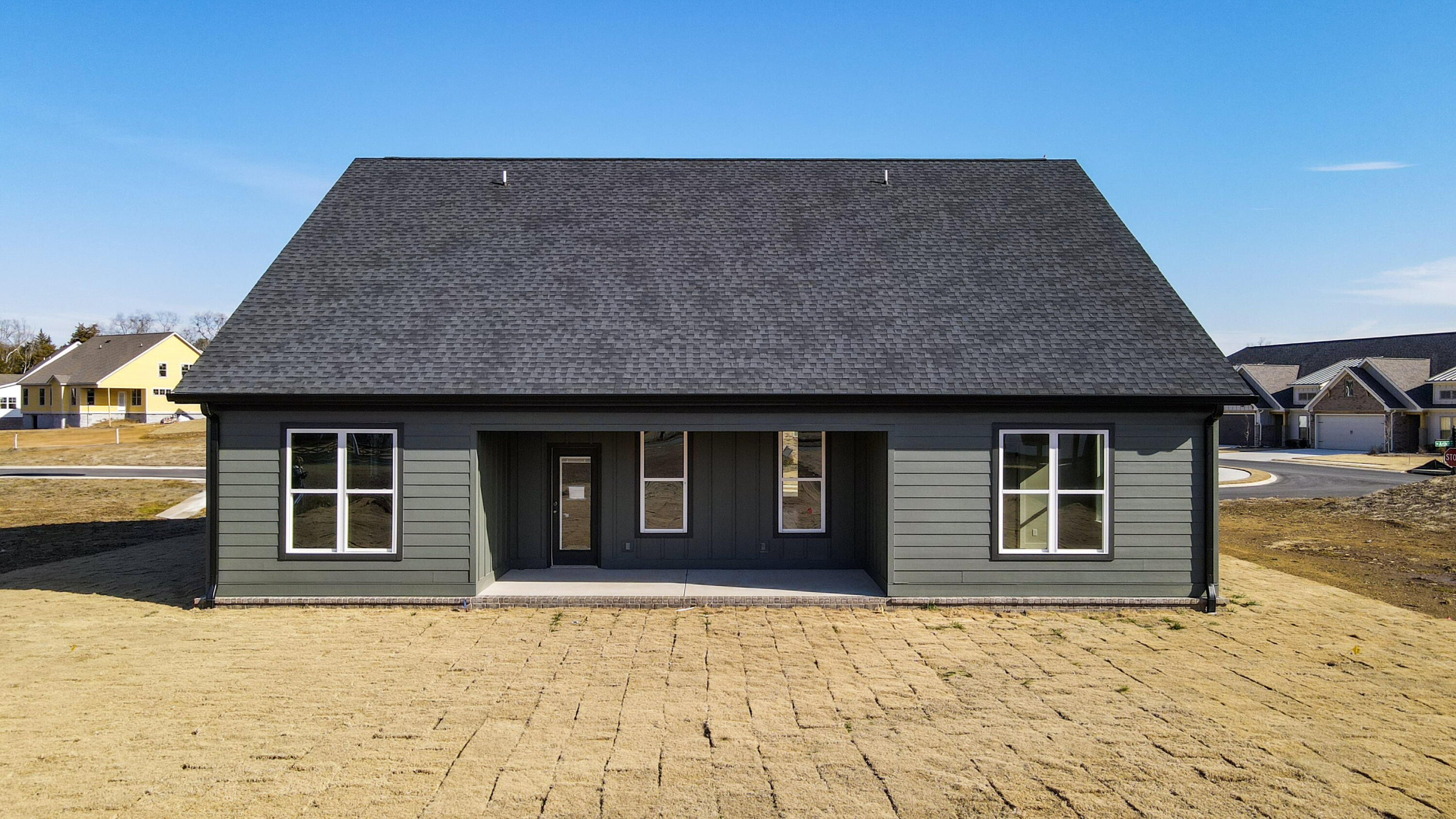 209 Arthur Court NW