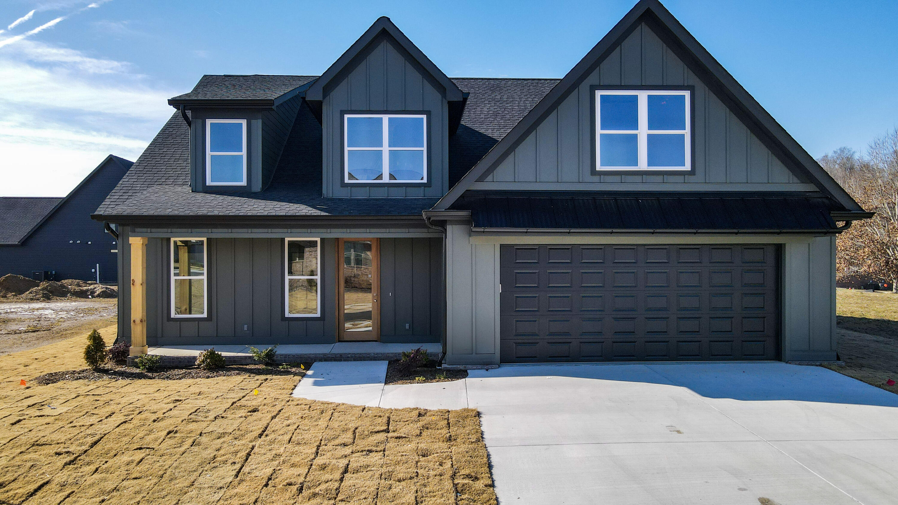 209 Arthur Court NW