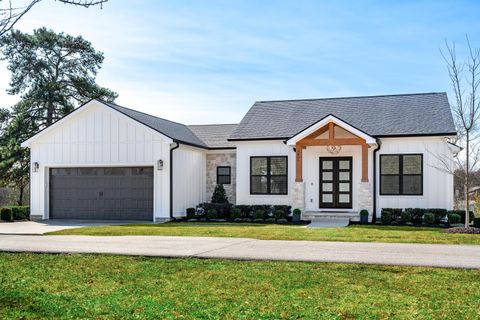 Photo of 3406 Roberts Road, Chattanooga, TN 37416 (MLS # 1526877)