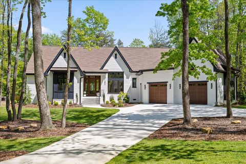 Photo of 221 Lookout Crest Lane, Lookout Mountain, GA 30750 (MLS # 1533237)