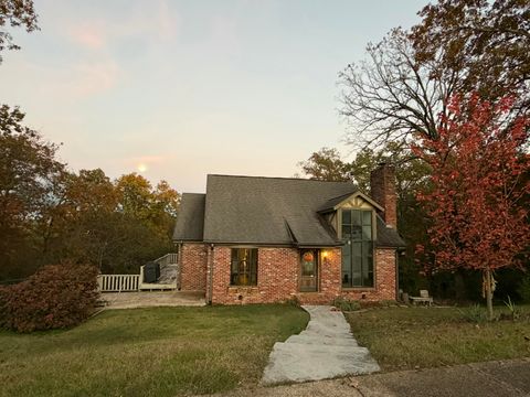 Photo of 1824 Auburndale Avenue, Chattanooga, TN 37405 (MLS # 1524882)