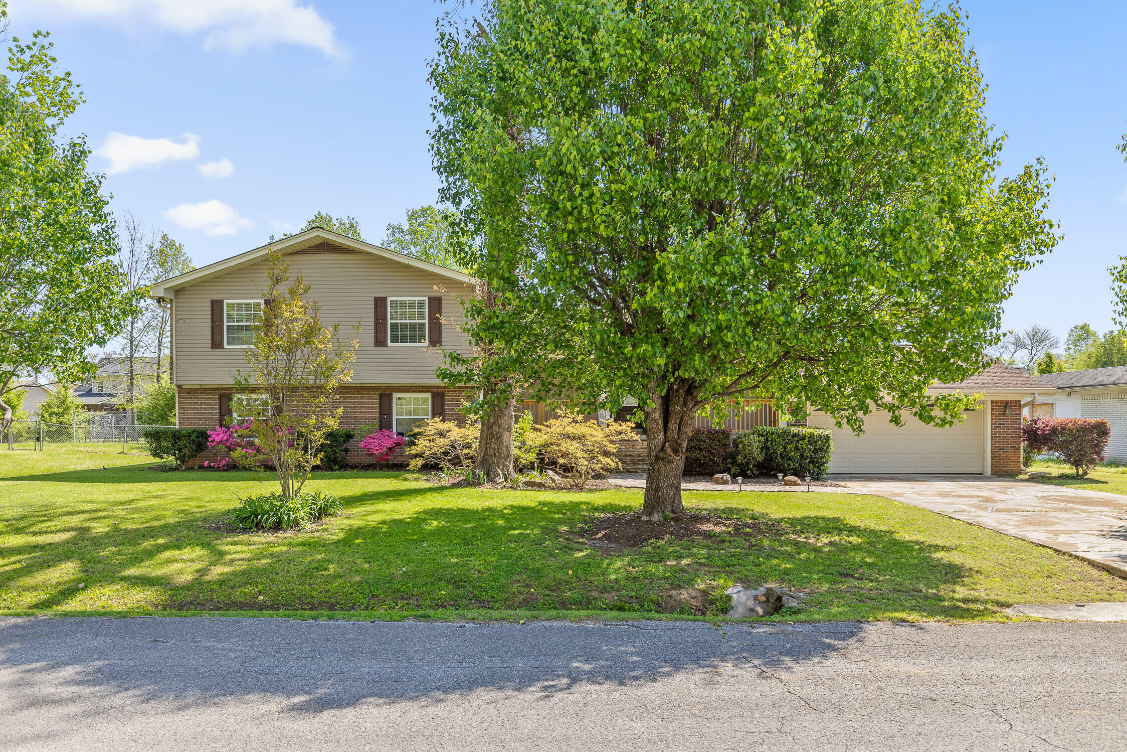 8252 Oxford Drive, Hixson, Tennessee image 2