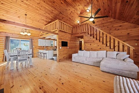 Homes For Sale - 325 Evening Shadow Lane<br/> Marion County, Whitwell, TN 37397