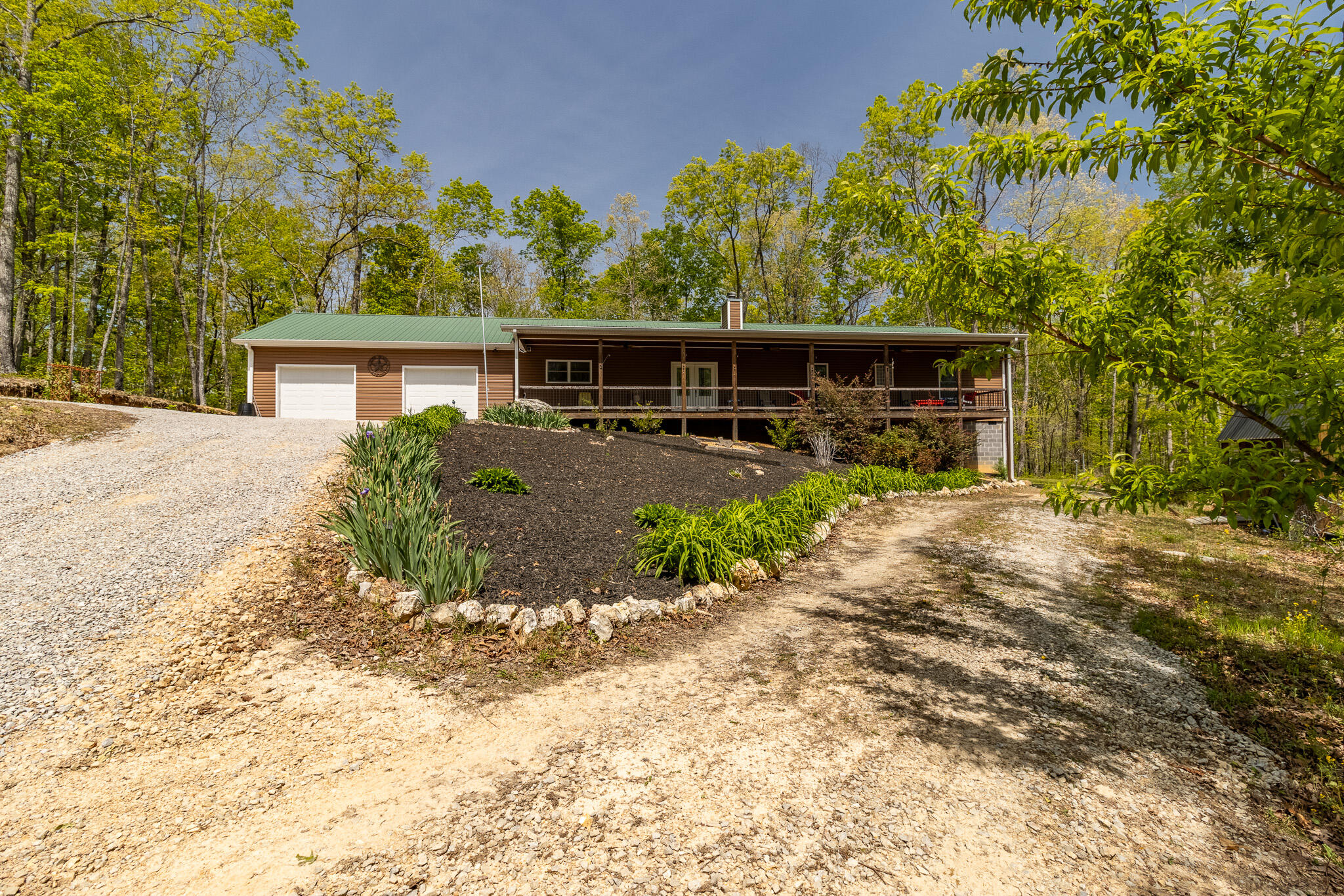 4085 Corinth Road