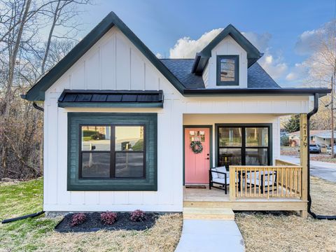 Photo of 2179 W Shepherd Road, Chattanooga, TN 37421 (MLS # 1526275)