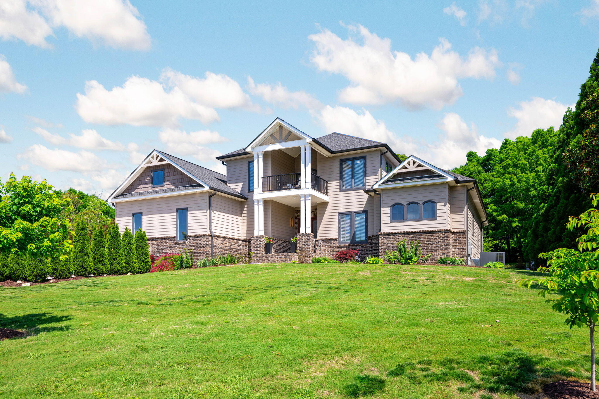 219 Overlook Drive