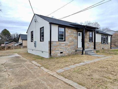 Photo of 1705 Bagwell Avenue, Hixson, TN 37343 (MLS # 1526092)