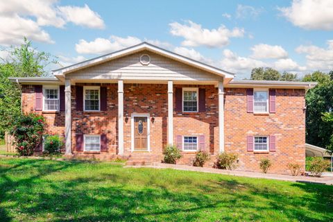 Photo of 1901 Eric Drive, Rossville, GA 30741 (MLS # 1520991)