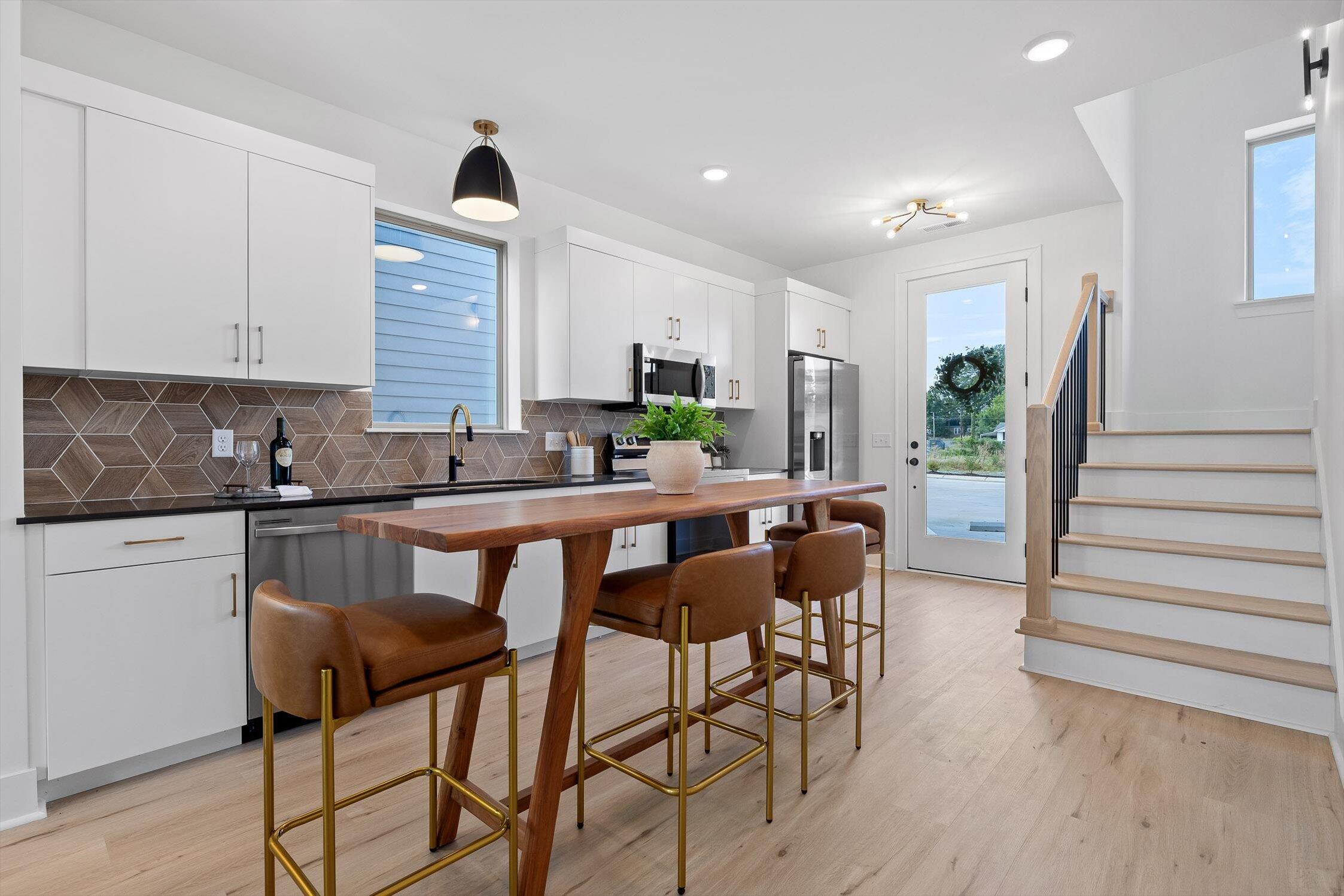 Photo 1 of 45 — 2550 E 18th Street, Chattanooga, TN 37404