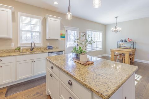 Tiny photo for 1814 Oakvale Drive, Chattanooga, TN 37421 (MLS # 1527868)