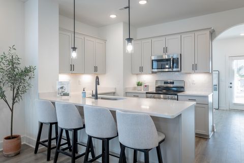 Tiny photo for 1590 S Watkins Street, Chattanooga, TN 37404 (MLS # 1529461)