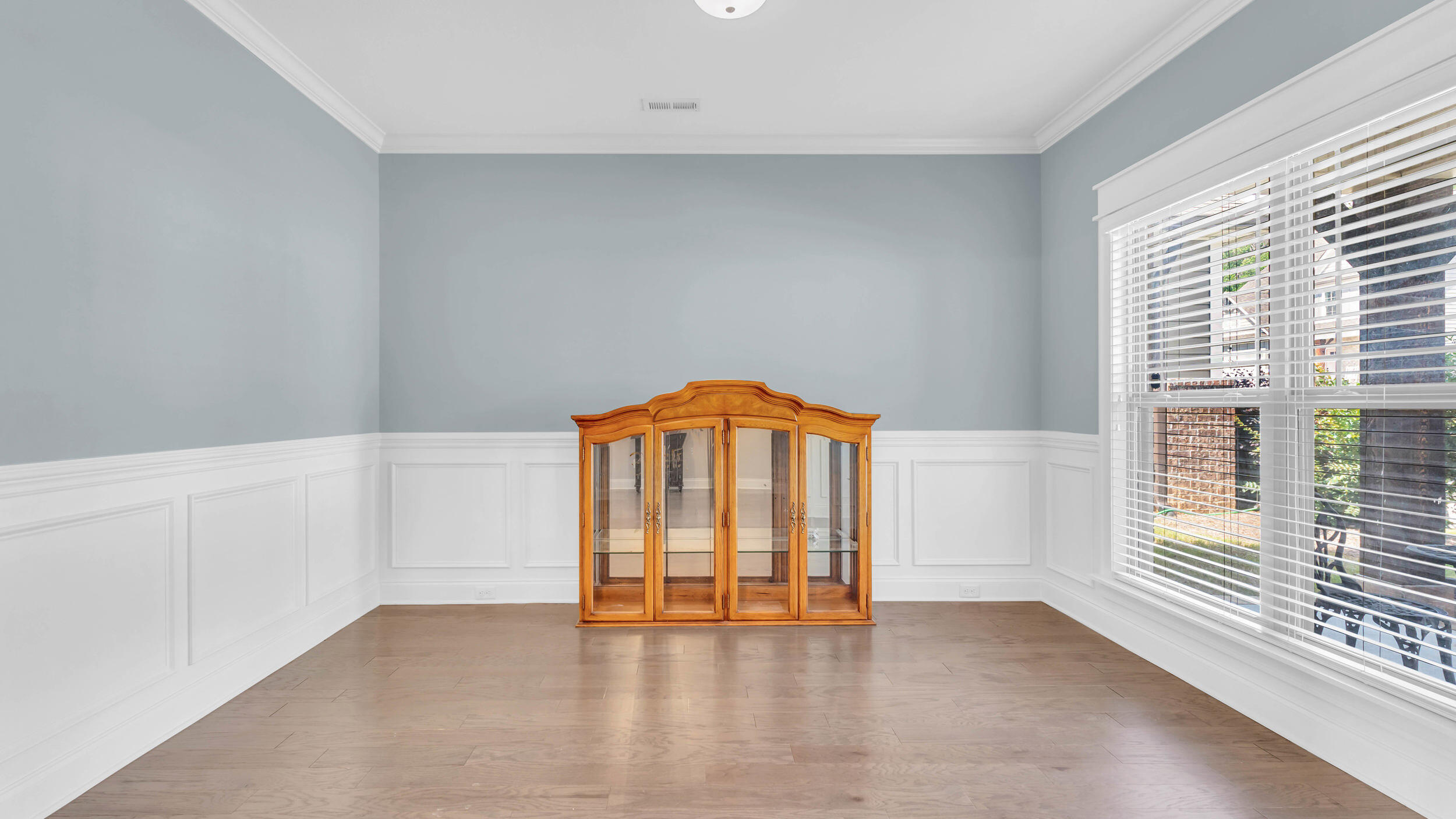 5336 Bungalow Circle