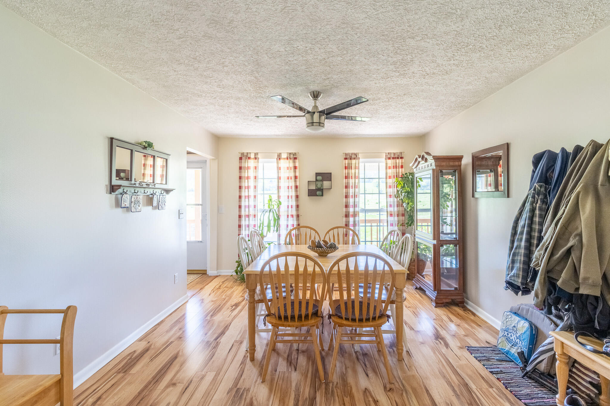 7511 Upper East Valley Road, Pikeville, Tennessee image 9