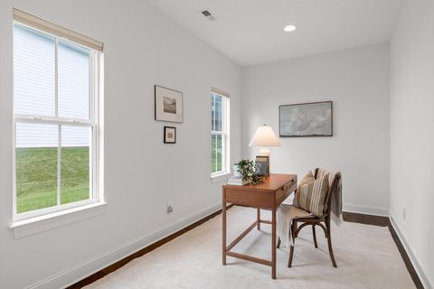 Tiny photo for 804 Wellstone Drive, Chattanooga, TN 37405 (MLS # 1530319)