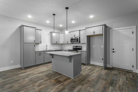 Tiny photo for 650 Ladd Avenue, Chattanooga, TN 37405 (MLS # 1525900)