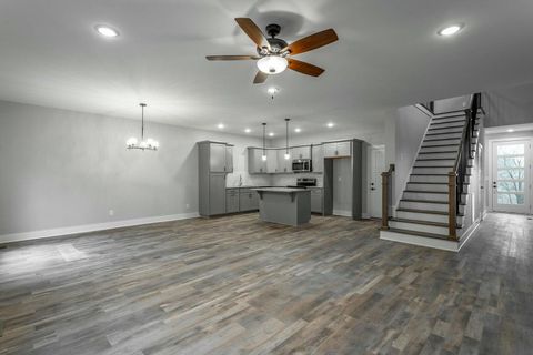 Tiny photo for 650 Ladd Avenue, Chattanooga, TN 37405 (MLS # 1525900)