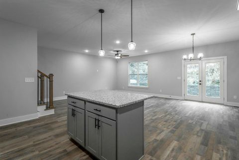 Tiny photo for 650 Ladd Avenue, Chattanooga, TN 37405 (MLS # 1525900)