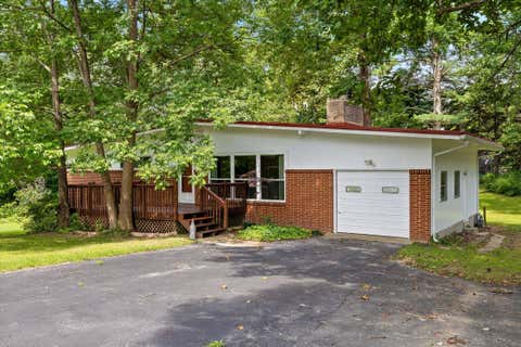 Photo of 797 Cherokee Lane, Signal Mountain, TN 37377 (MLS # 1540463)
