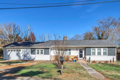 Photo of 311 Durham Street, Soddy Daisy, TN 37379 (MLS # 1524334) Photo of 311 Durham Street, Soddy Daisy, TN 37379 (MLS # 1524334)