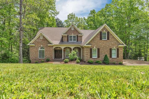 Photo of 308 Creekshire Drive, Signal Mountain, TN 37377 (MLS # 1534132)