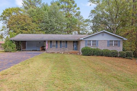Photo of 301 Harper Valley Drive, Tunnel Hill, GA 30755 (MLS # 1528124)