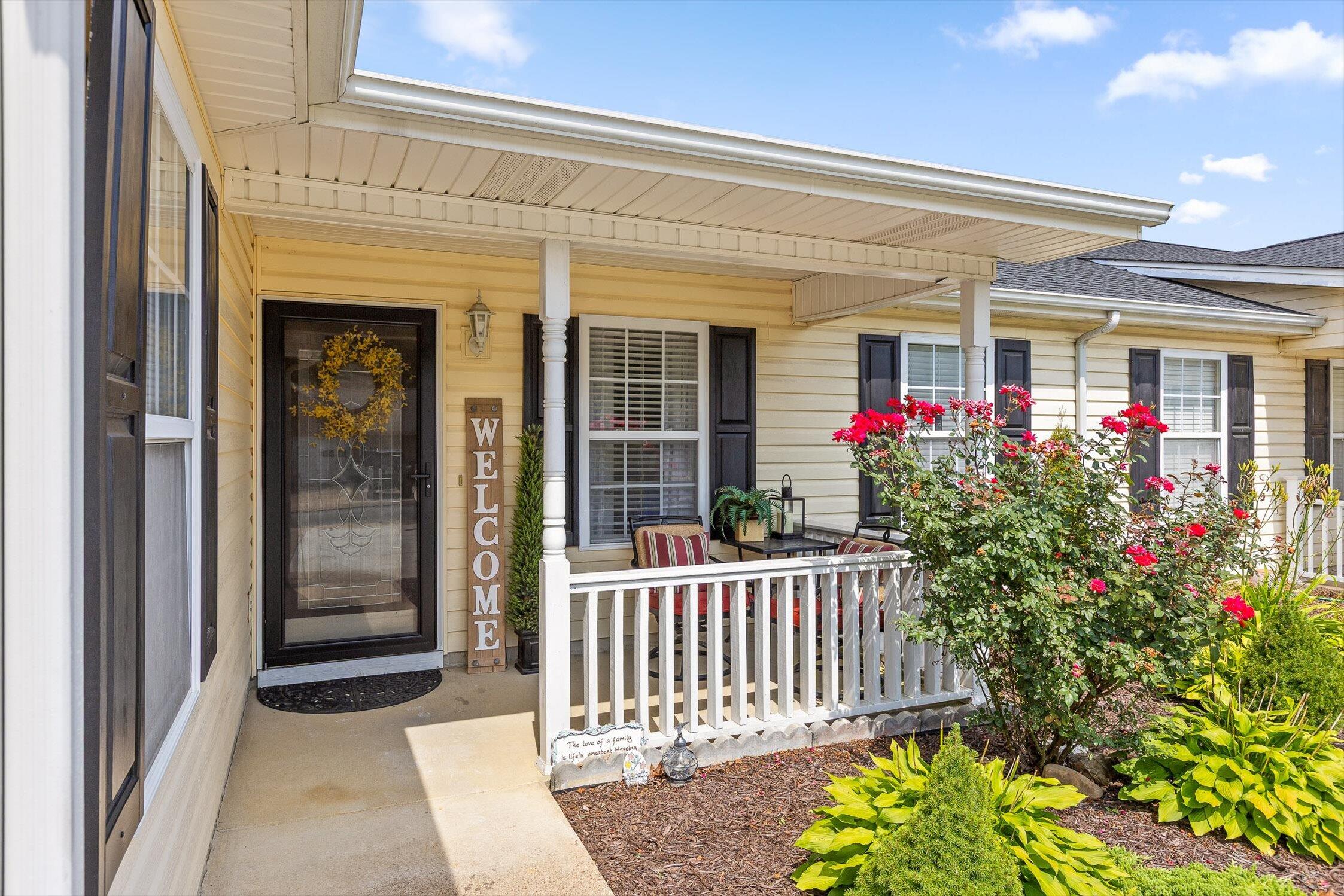 Rossville, Georgia 30741, United States, 2 Bedrooms Bedrooms, ,2 BathroomsBathrooms,Residential,Active,163616