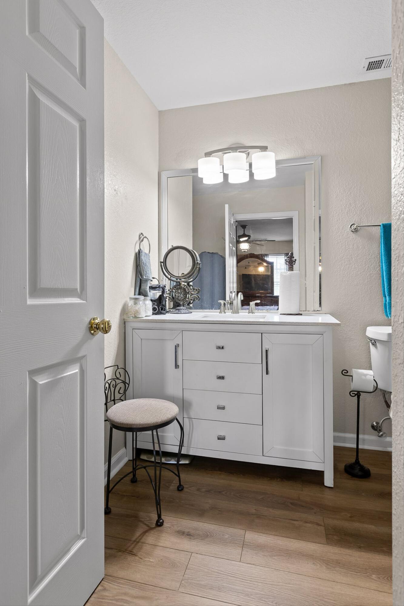 Rossville, Georgia 30741, United States, 2 Bedrooms Bedrooms, ,2 BathroomsBathrooms,Residential,Active,163616