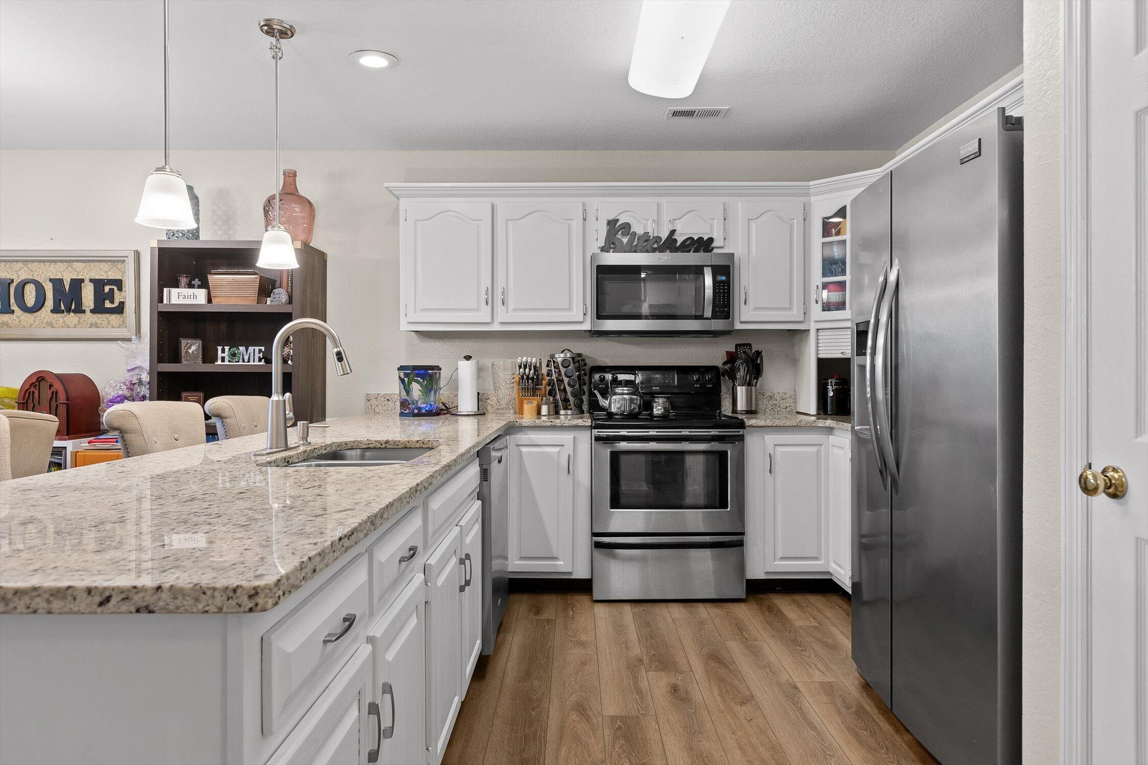 Rossville, Georgia 30741, United States, 2 Bedrooms Bedrooms, ,2 BathroomsBathrooms,Residential,Active,163616