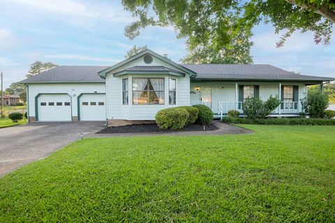 Photo of 33 Joy Ann Circle, Rossville, GA 30741 (MLS # 1537789)