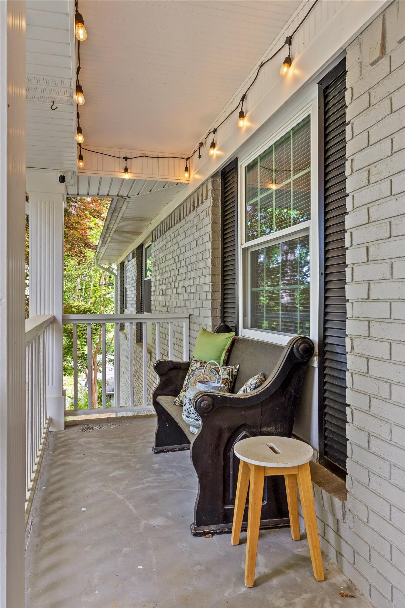 6420 Lake Meadows Drive