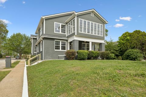 Photo of 251 Glenwood Drive, Chattanooga, TN 37404 (MLS # 1531674)