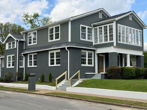 Photo of 251 Glenwood Drive, Chattanooga, TN 37404 (MLS # 1531674)