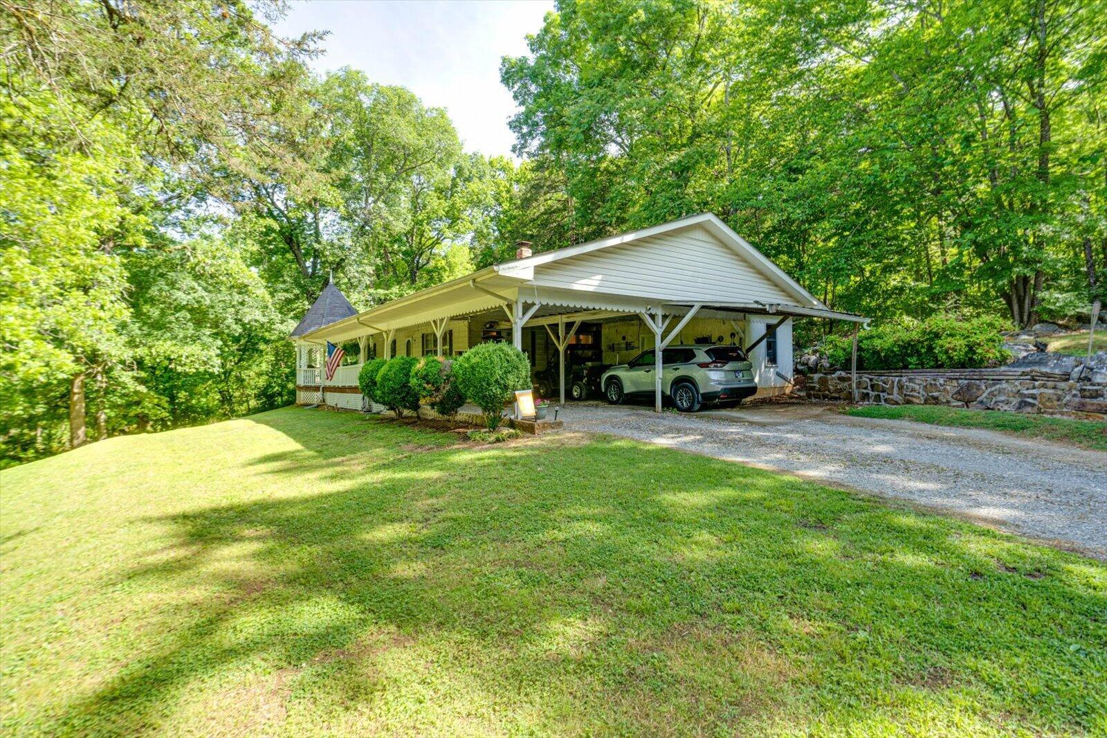 8463 Highway 41