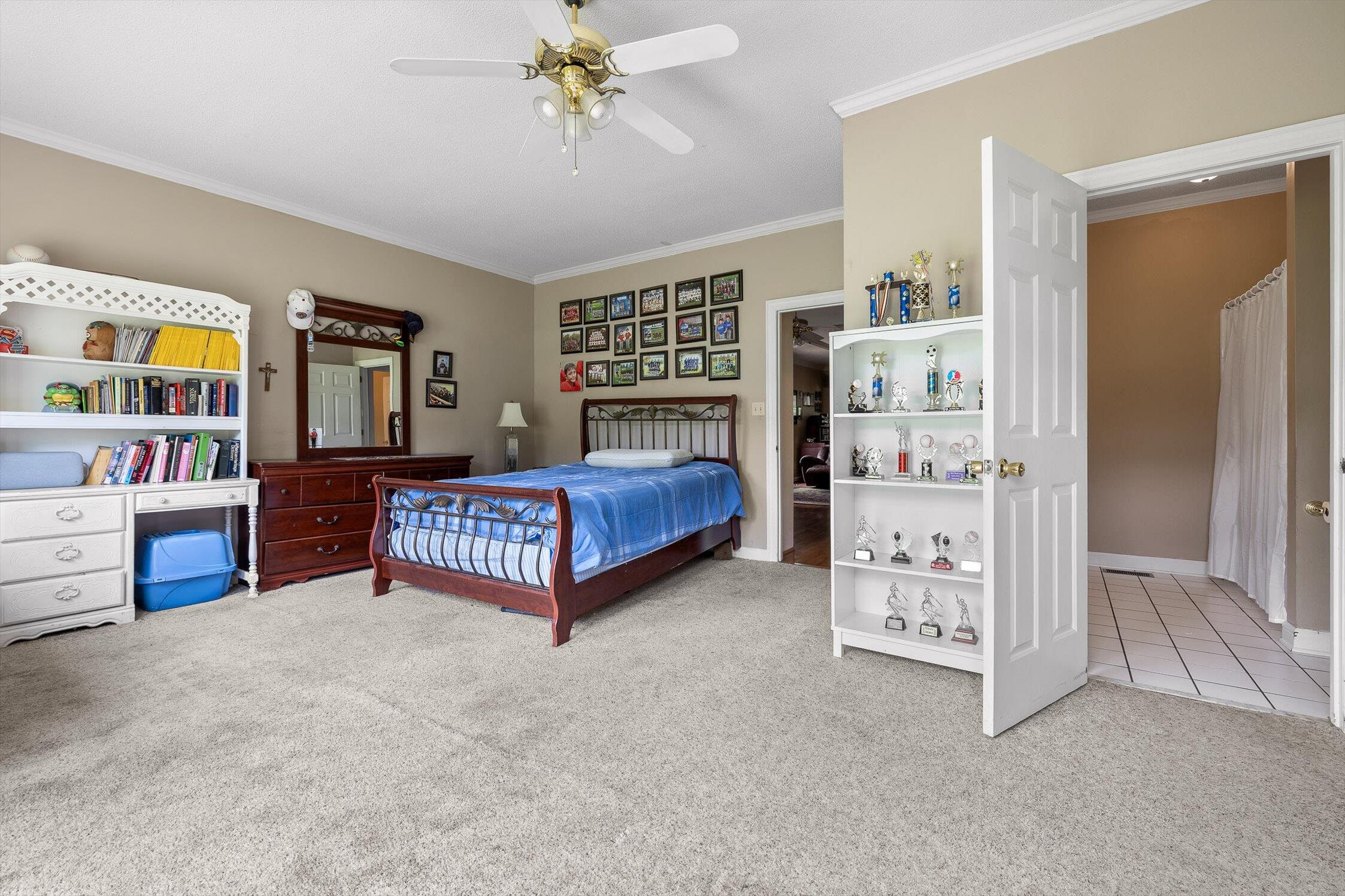 Hixson, Tennessee 37343, United States, 5 Bedrooms Bedrooms, ,4 BathroomsBathrooms,Residential,Active,155989