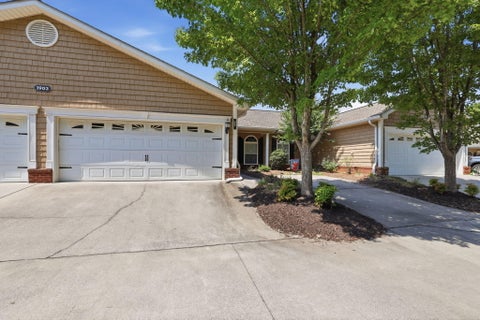 Photo of 1903 N Summit Drive, Dalton, GA 30721 (MLS # 1541743)