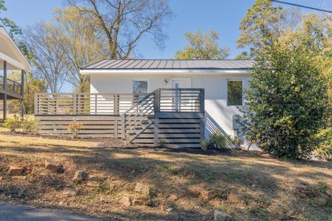 Photo of 3513 Oakland Terrace, Chattanooga, TN 37415 (MLS # 1522810)
