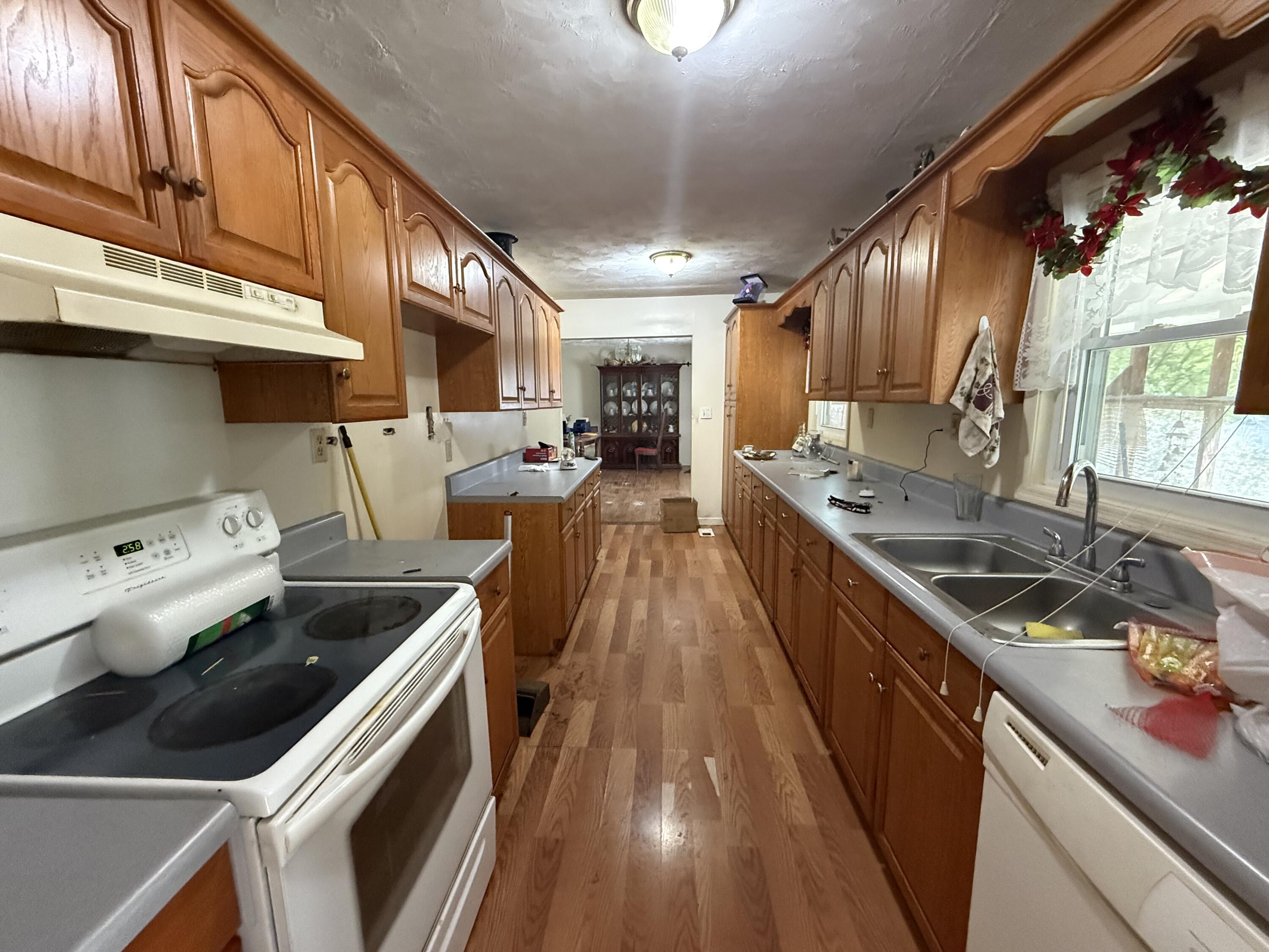 103 Schmitt Lane, Rossville, Georgia image 7