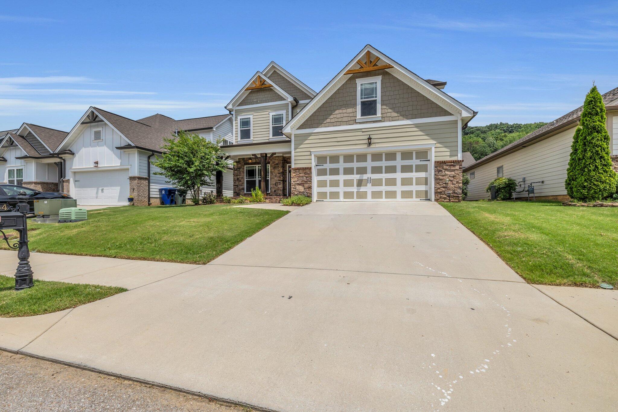 5644 Bungalow Circle