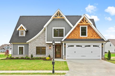 Homes For Sale - 8286 Coldwater Court<br/> Ooltewah, TN 37363