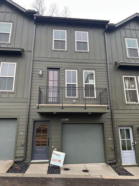 Townhouse For Sale - 152 Pathfinder Place<br/> Chattanooga, TN 37405