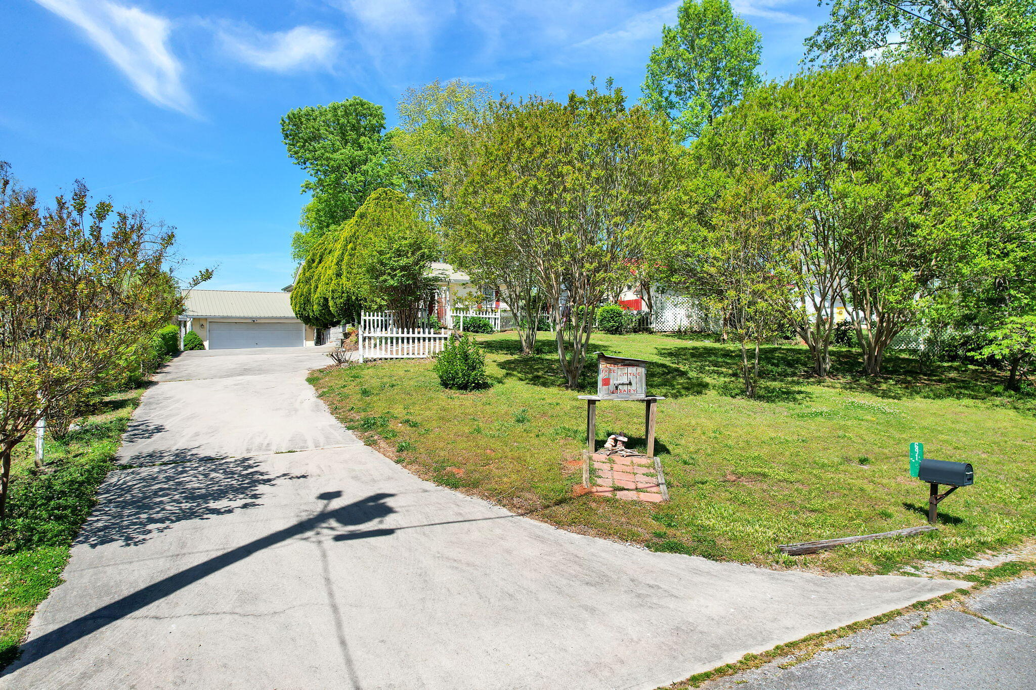 691 Lakehaven Circle