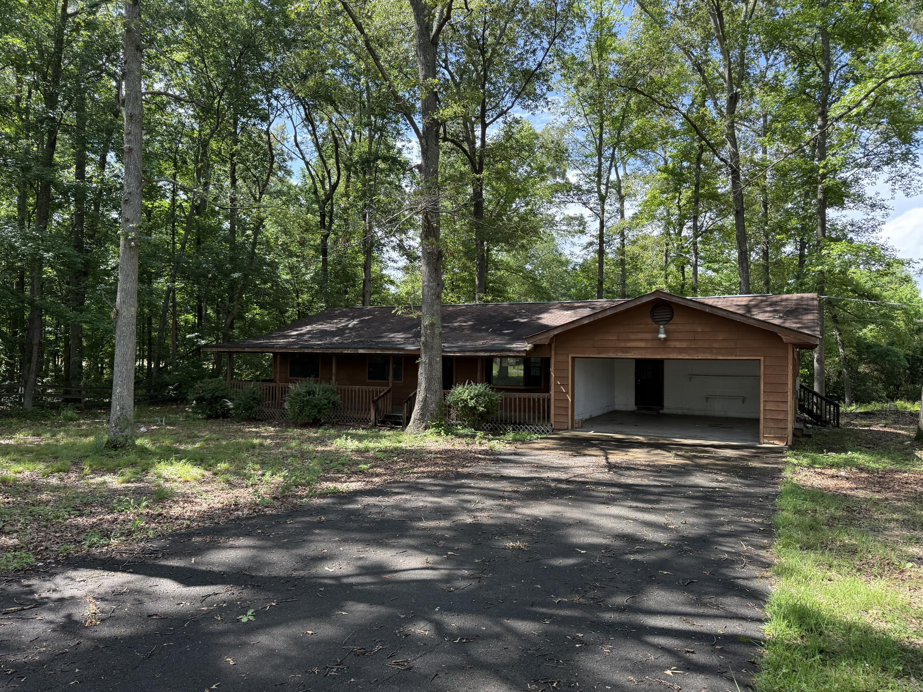 Higdon, Alabama 35979, United States, 3 Bedrooms Bedrooms, ,2 BathroomsBathrooms,Residential,Active,149627