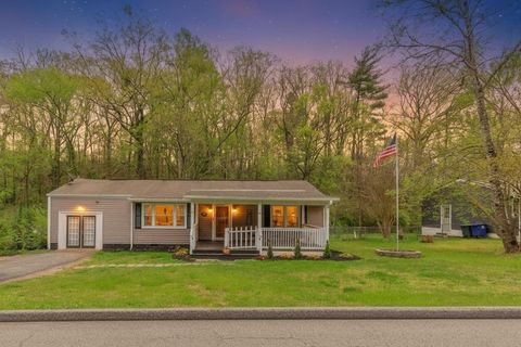 Photo of 3718 Thrushwood Drive, Chattanooga, TN 37415 (MLS # 1531739)