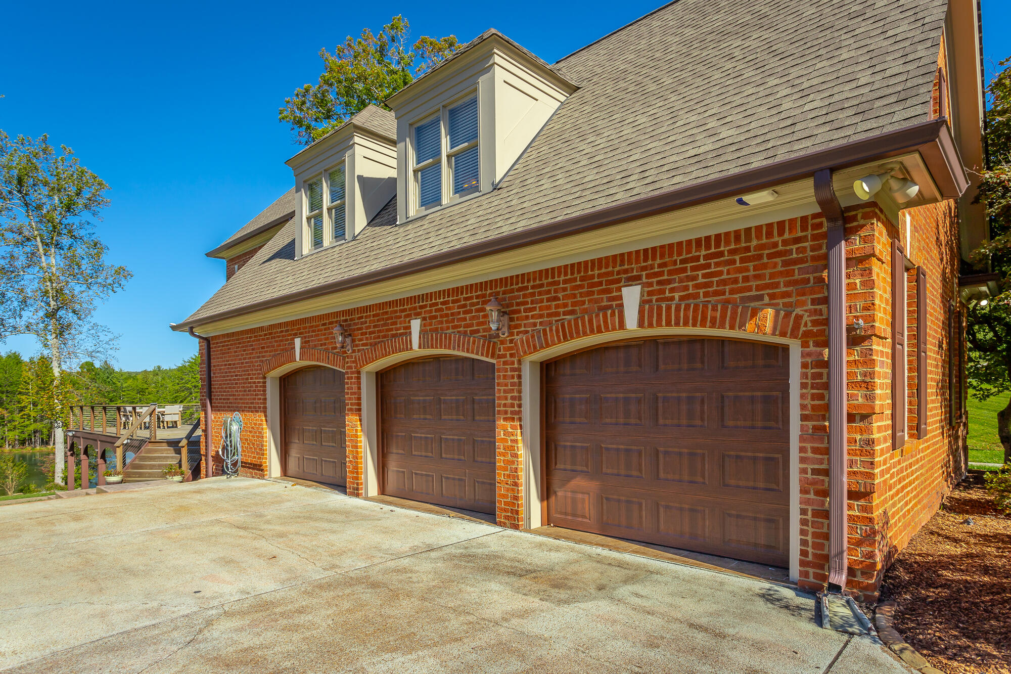 25 Ridgerock Drive