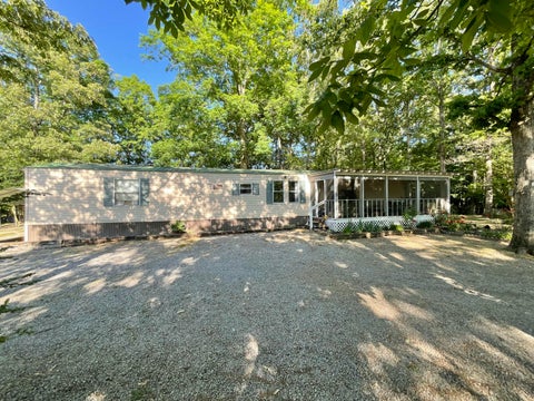 Photo of 496 Cherokee Drive, Chatsworth, GA 30705 (MLS # 1534596)