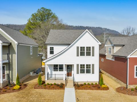 Photo of 1297 Thomas Avenue, Chattanooga, TN 37409 (MLS # 1532634)