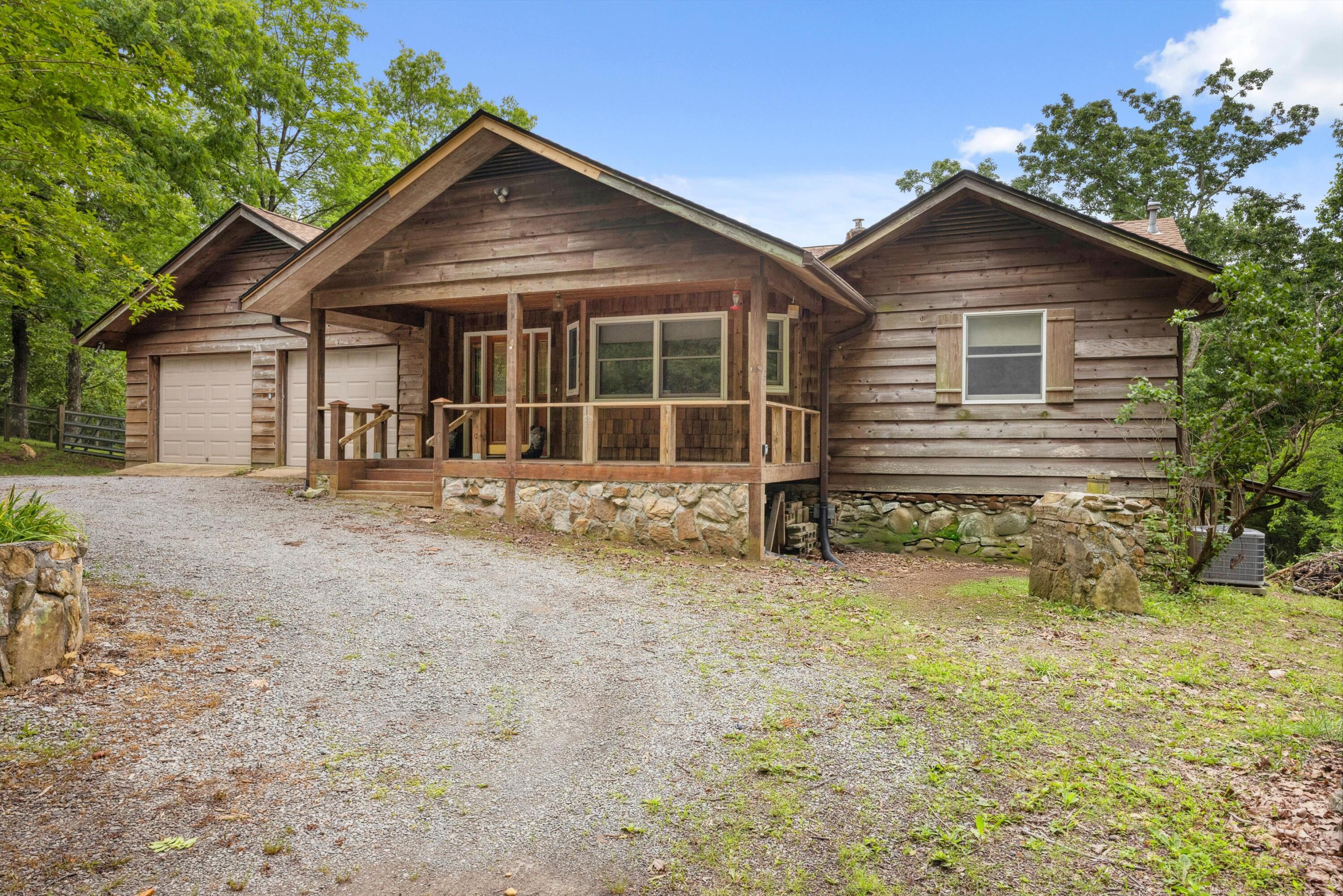 695 Soddy Bluff View, Soddy Daisy, Tennessee image 1