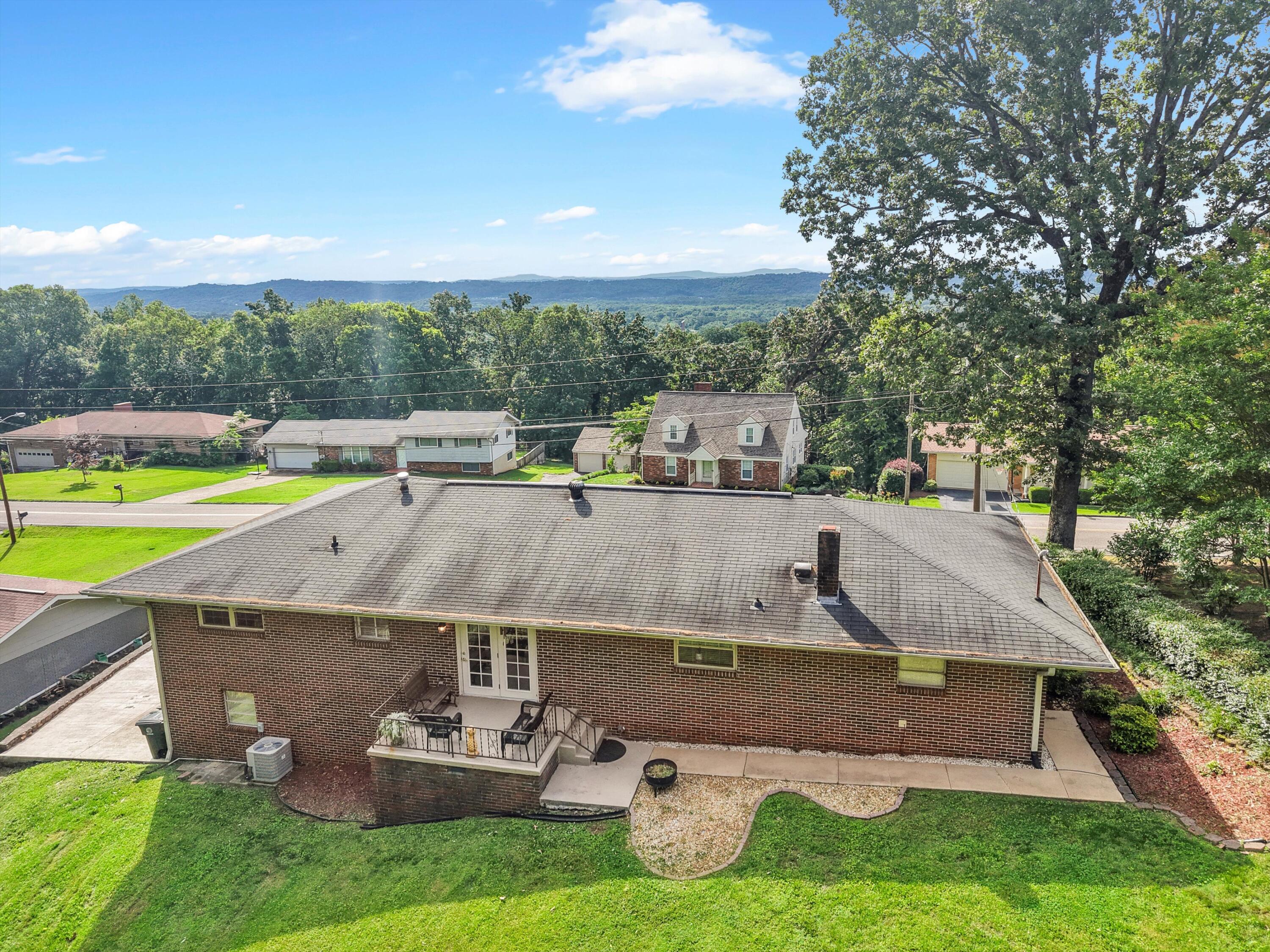 5839 Crestview Drive, Hixson, Tennessee image 4
