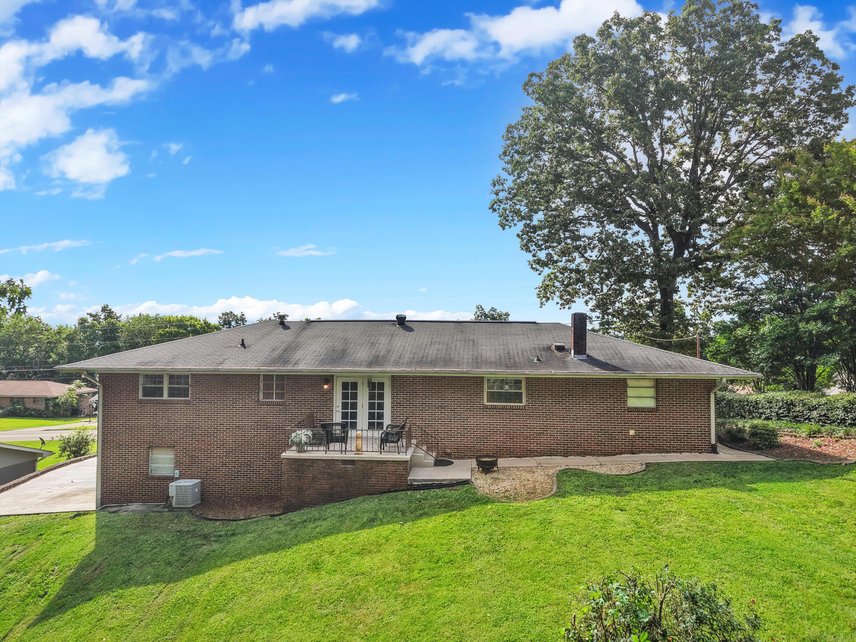 5839 Crestview Drive, Hixson, Tennessee image 3