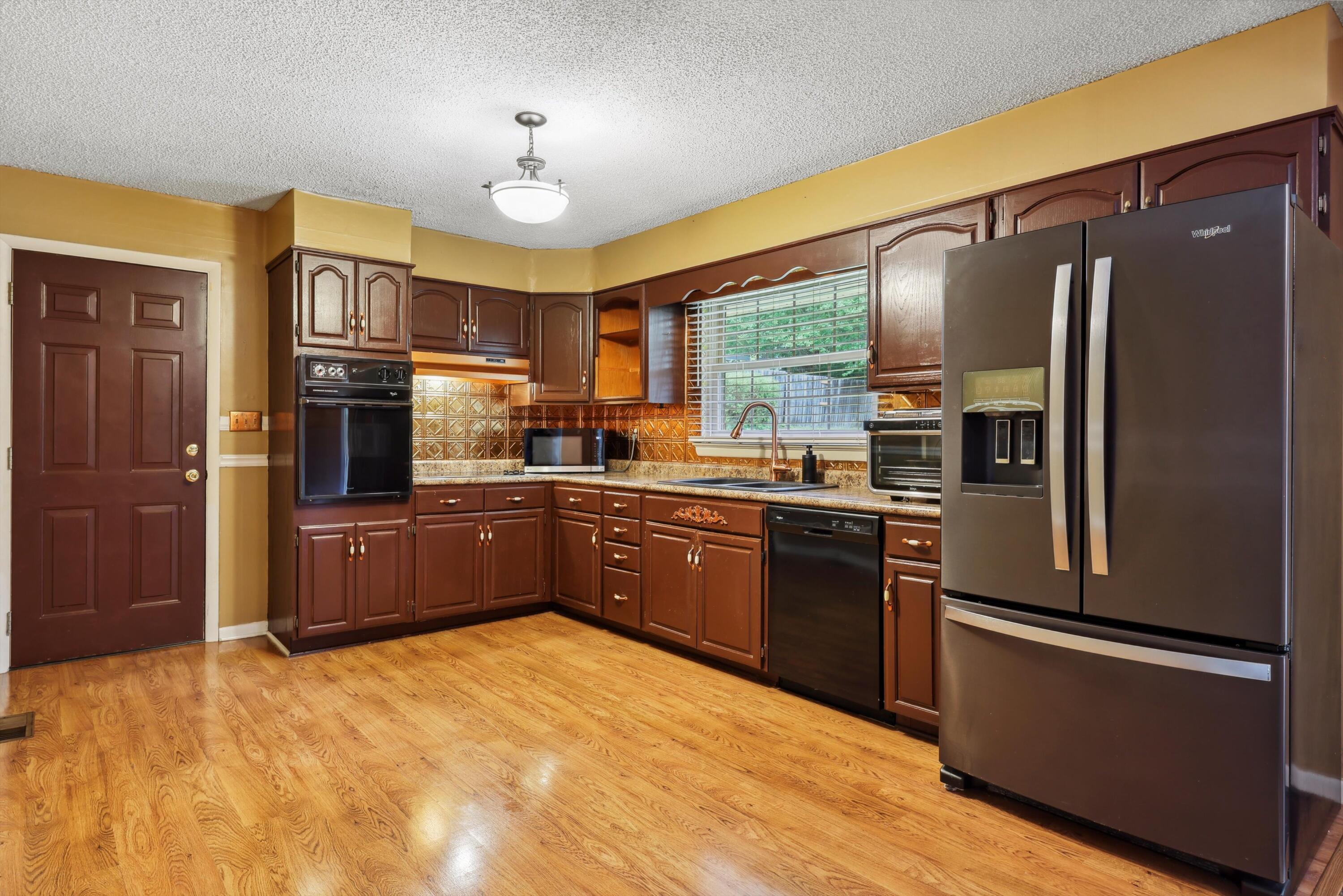 5839 Crestview Drive, Hixson, Tennessee image 14